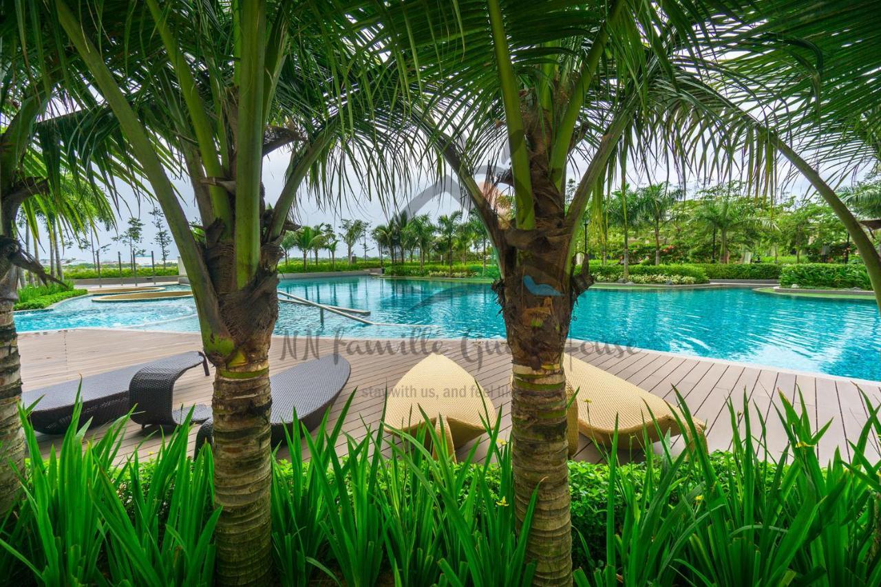 Nn Famille Guest House Pasir Gudang Exterior foto